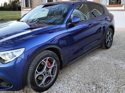 Usata Alfa Romeo Stelvio Sprint 190 CV (139 kW) 2022 Blu/azzurro SUV