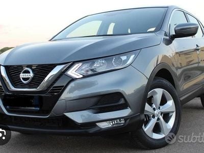 Usata Nissan Qashqai 110 CV (80 kW) 2020 Grigio SUV