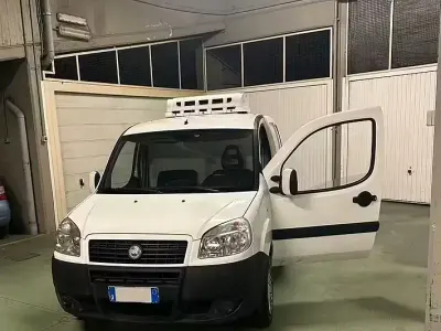 Usata Fiat Doblò 75 CV (55 kW) 2010 Monovolume