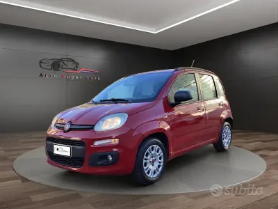 Usata Fiat Panda Pop 75 CV (55 kW) 2013 Rosso Utilitaria