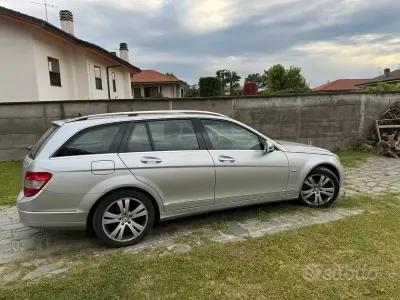 Usata Mercedes C200 Elegance 136 CV (100 kW) 2009 Grigio Station wagon