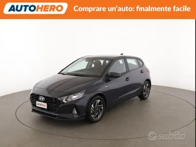 Usata Hyundai i20 101 CV (74 kW) 2023 Blu/azzurro Utilitaria