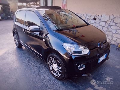 usata VW up! Black eco