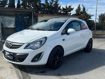 usata Opel Corsa d 1.3 95 cv 6 marce