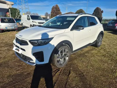 Usata Kia Stonic GT-Line 119 CV (87 kW) 2021 Bianco SUV