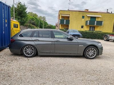 Begagnad BMW 520 Luxury Line 190 HK (139 kW) 2015 Grå Kombi