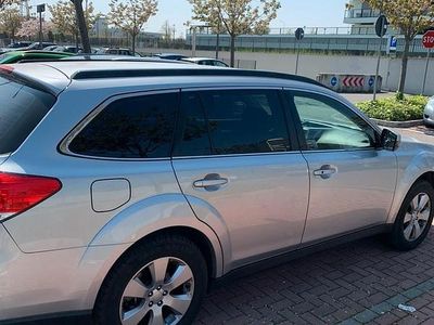 Usata Subaru Outback Exclusive+ 167 CV (122 kW) 2012 Grigio Station wagon