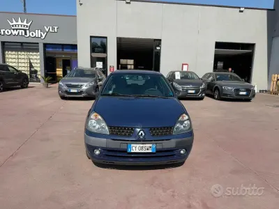 Usata Renault Clio II 58 CV (42 kW) 2006 Blu Berlina