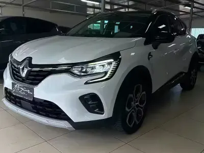 Usata Renault Captur Zen 116 CV (85 kW) 2021 Bianco SUV