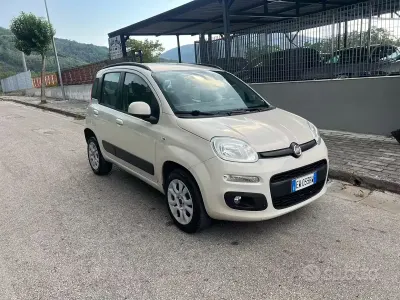 Usata Fiat Panda Lounge 80 CV (58 kW) 2014 Beige Utilitaria