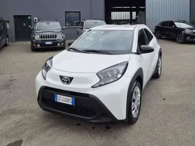 Nuova Toyota Aygo X Active 72 CV (52 kW) 2025 Bianco SUV