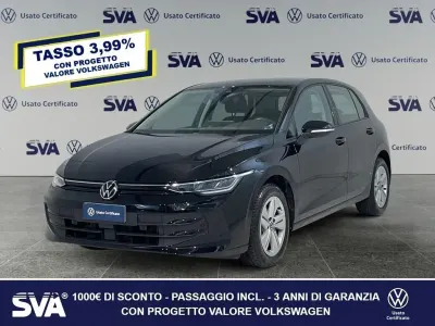 Usata VW Golf VIII Life 116 CV (85 kW) 2025 Nero Berlina