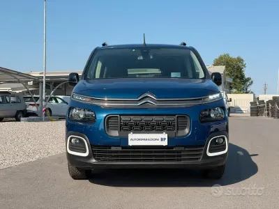 Usata Citroën Berlingo Start 131 CV (96 kW) 2021 Blu/azzurro Monovolume