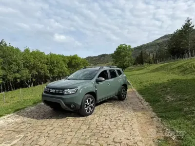 Usado Dacia Duster Journey 100 CV (73 kW) 2023 Verde SUV