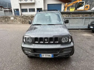 Usata Suzuki Jimny 86 CV (63 kW) 2009 SUV