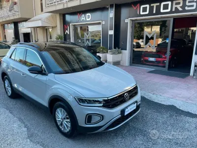 Usata VW T-Roc Style 116 CV (85 kW) 2023 Beige SUV