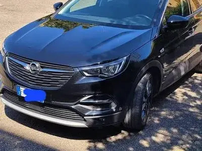 Usata Opel Grandland X 120 CV (88 kW) 2018 Nero SUV