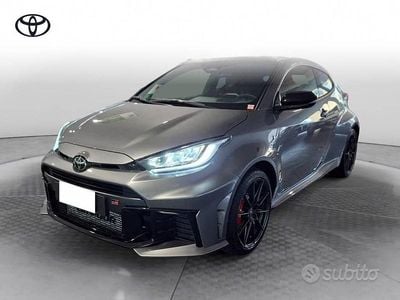 Usata Toyota Yaris 280 CV (205 kW) 2024 Antracite metalizzat Utilitaria