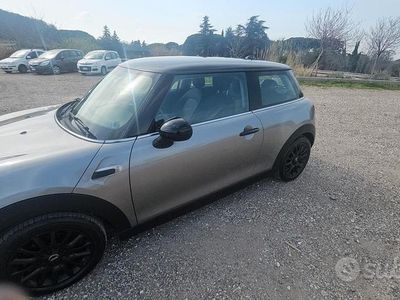 Usata Mini Cooper D 2019 Grigio Utilitaria