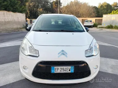 Używany Citroën C3 68 KM (50 kW) 2012 Biały Sedan/Limuzyna