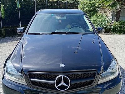 Usata Mercedes C180 156 CV (114 kW) 2011 Nero Berlina