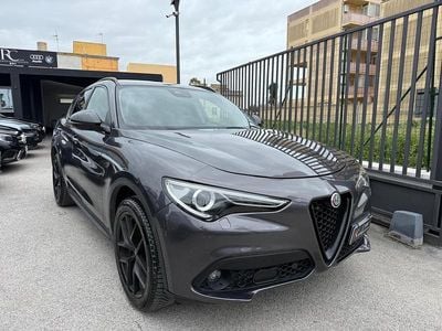 Usata Alfa Romeo Stelvio Tech Edition 190 CV (139 kW) 2019 Grigio SUV