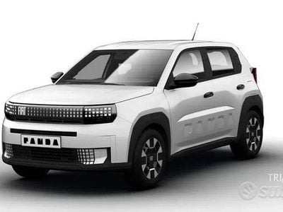 Bianco Nuova 2025 Fiat Grande Panda Business Utilitaria | 20.900 € (Buon prezzo)