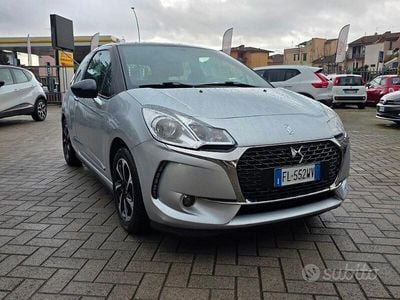Usata DS Automobiles DS3 Connected Chic 75 CV (55 kW) 2017 Argento Utilitaria