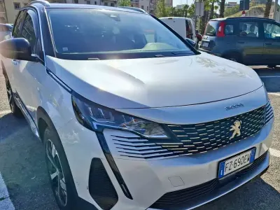 Usata Peugeot 3008 Allure 131 CV (96 kW) 2021 Bianco SUV