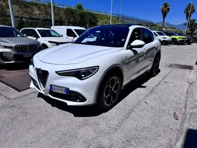 Usata Alfa Romeo Stelvio Ti 209 CV (153 kW) 2022 Bianco SUV