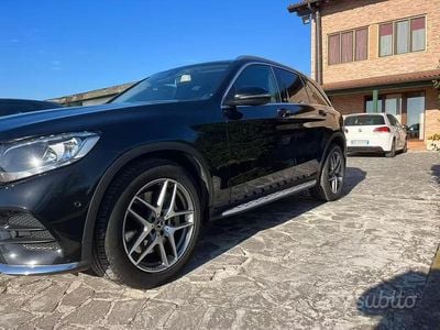 Begagnad Mercedes GLC220 Executive 170 HK (125 kW) 2018 Svart SUV