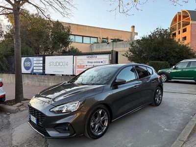 Usata Ford Focus ST-Line 125 CV (91 kW) 2020 Grigio Berlina