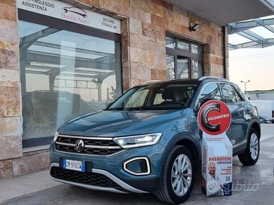 Begagnad VW T-Roc Style 150 HK (110 kW) 2023 Blå SUV