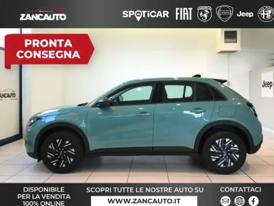 Nuova Fiat 600 Icon 110 CV (80 kW) 2026 Blu/azzurro SUV