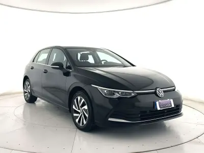 Usata VW Golf VIII Style 150 CV (110 kW) 2021 Nero metallizzato Berlina