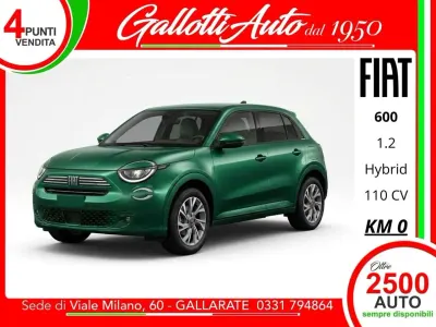 Nuova Fiat 600 110 CV (80 kW) 2025 Verde SUV