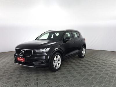 Usata Volvo XC40 Momentum 197 CV (144 kW) 2021 Nero SUV