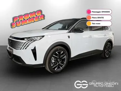 Nuova Peugeot 5008 GT 196 CV (144 kW) 2025 Bianco okenite SUV