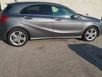 Usata Mercedes A180 90 CV (66 kW) 2013 Grigio Utilitaria