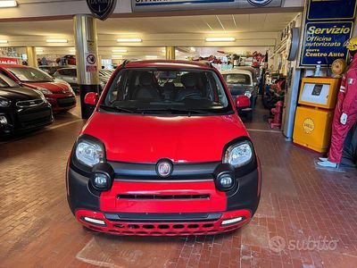 Usata Fiat Panda Cross Cross 70 CV (51 kW) 2022 Rosso Utilitaria