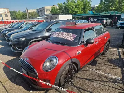 Usata Mini ONE 102 CV (75 kW) 2015 Rosso Utilitaria