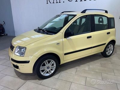 Occasion Fiat Panda Dynamic 70 ch (51 kW) 2006 Jaune Citadine