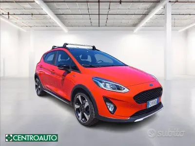 Usata Ford Fiesta ST-Line 95 CV (69 kW) 2020 Rosso pastello Utilitaria