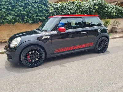 Usata Mini Cooper Coupé 211 CV (155 kW) 2010 Nero Coupé