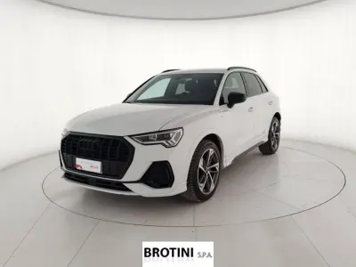 Usata Audi Q3 S-Line 150 CV (110 kW) 2021 Bianco metallizzato SUV