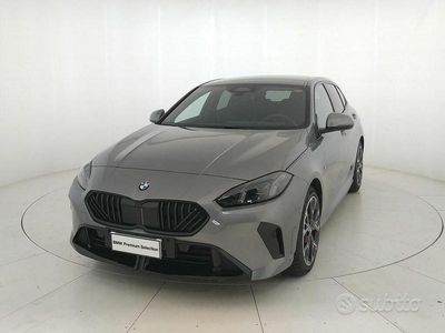 Grigio Usata 2024 BMW 118 Comfort Edition Utilitaria | 37.500 € (Buon prezzo)