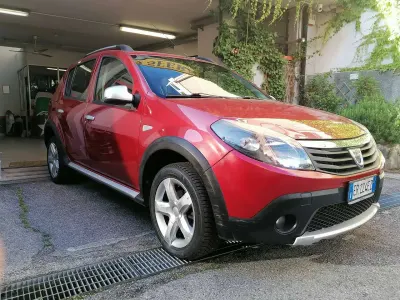 Usata Dacia Sandero Stepway 84 CV (61 kW) 2013 Bordeaux Berlina