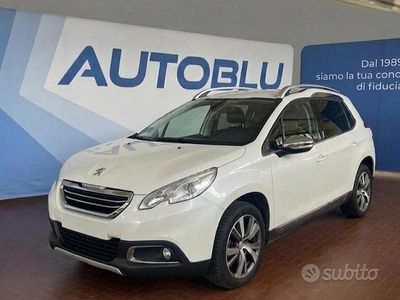 Usata Peugeot 2008 Allure 120 CV (88 kW) 2016 Bianco SUV
