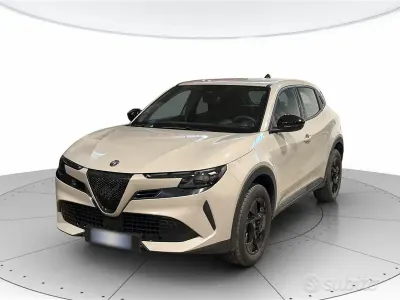 Usata Alfa Romeo GT Junior 136 CV (100 kW) 2025 Giallo SUV