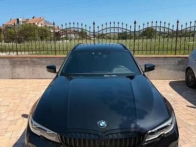 Usata BMW 320 Efficient Dynamics 190 CV (139 kW) 2020 Nero Station wagon